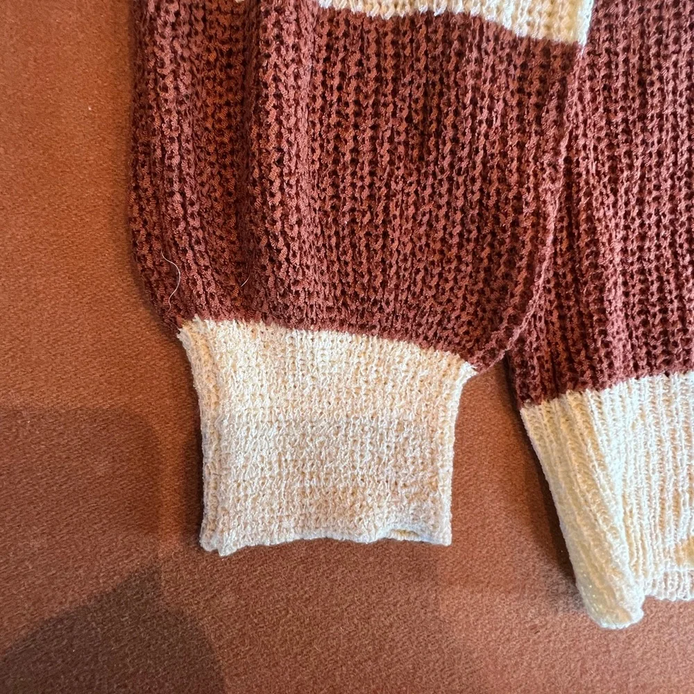 Sweater - Picture 3 of 4
